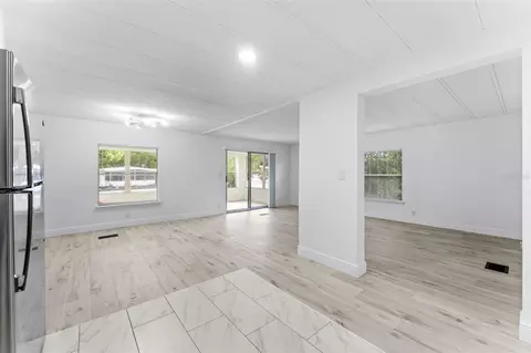 130 Florence Blvd, Debary, FL 32713 photo 4