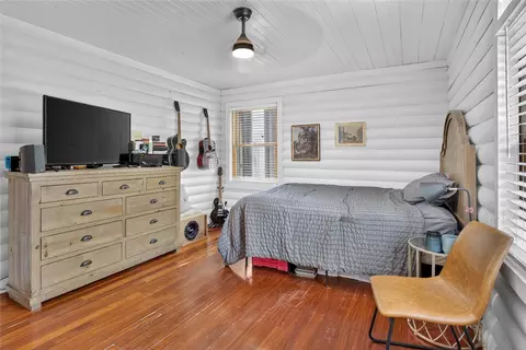 Bedroom - 5365 Paces Landing Rd, Mims, FL 32754 photo 4 of 8