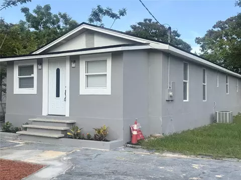 425 S Observatory Dr, Orlando, FL 32835