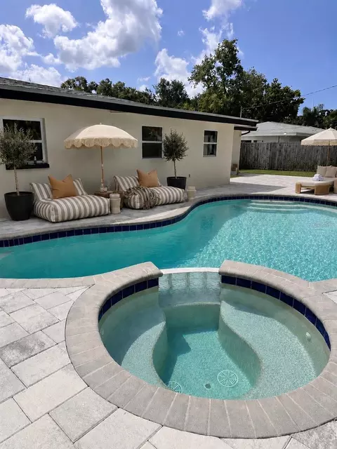Exterior - 12120 Croft Dr, Largo, FL 33774 photo 7 of 7