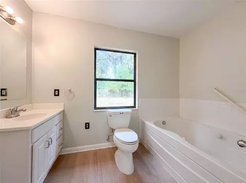 Bath - 2630 SE 8th Ave, Ocala, FL 34471 photo 3 of 3