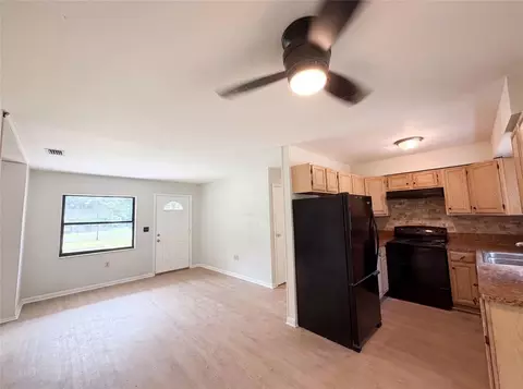 Living - 2630 SE 8th Ave, Ocala, FL 34471 photo 6 of 6
