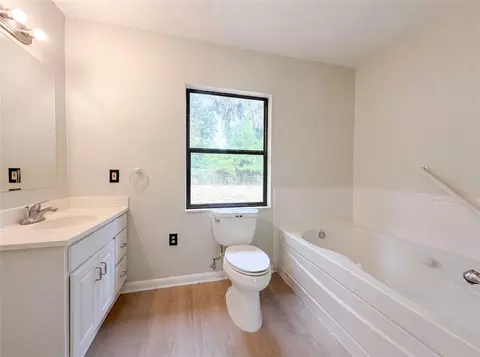 Bath - 2630 SE 8th Ave, Ocala, FL 34471 photo 2 of 3