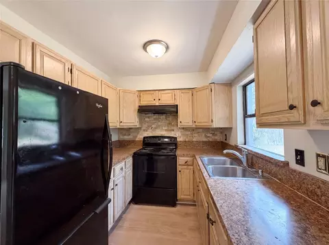 Kitchen - 2630 SE 8th Ave, Ocala, FL 34471 photo 1 of 1