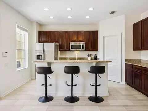Kitchen - 7712 Fordson Ln, Windermere, FL 34786 photo 4 of 4