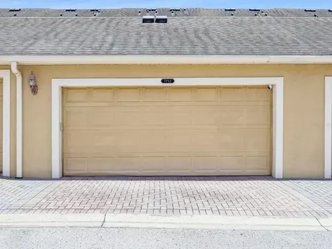 Exterior - 7712 Fordson Ln, Windermere, FL 34786 photo 6 of 7