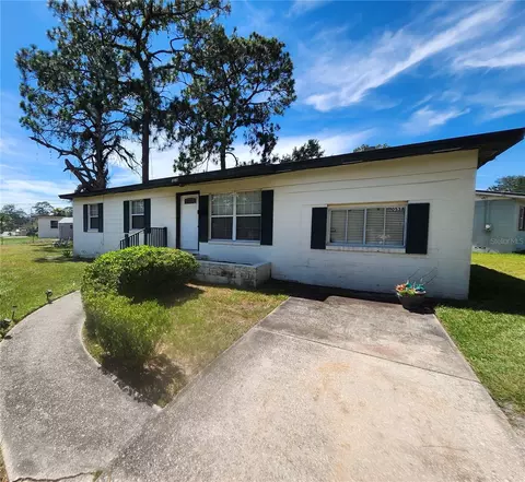 10538 Dove Ln, Jacksonville, FL 32218