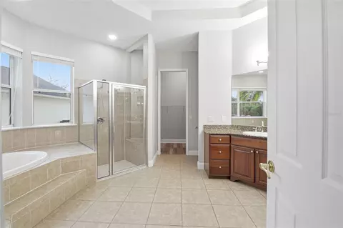 Bath - 9009 Riverview Dr, Riverview, FL 33578 photo 7 of 11