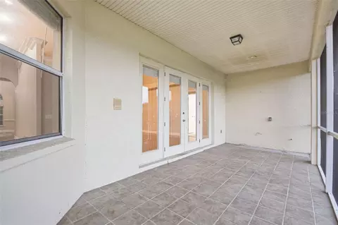 Exterior - 9009 Riverview Dr, Riverview, FL 33578 photo 3 of 8