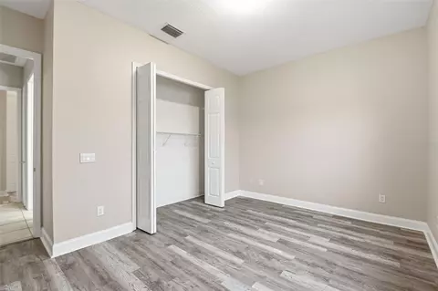 Bedroom - 9009 Riverview Dr, Riverview, FL 33578 photo 9 of 9