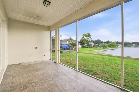 Exterior - 9009 Riverview Dr, Riverview, FL 33578 photo 5 of 8