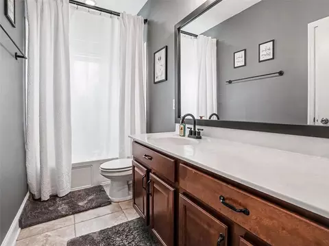 Bath - 551 Sky Top Dr, Ocoee, FL 34761 photo 4 of 5