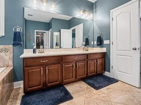 Bath - 551 Sky Top Dr, Ocoee, FL 34761 photo 1 of 5