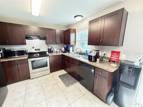 Kitchen - 3737 SW 150th Loop, Ocala, FL 34473 photo 1 of 2