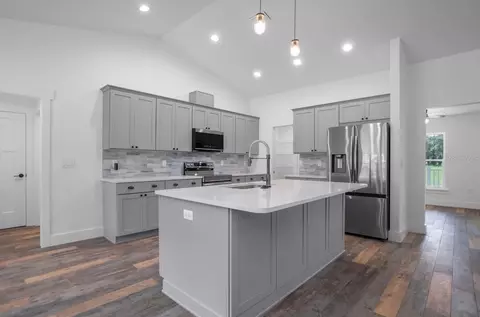Kitchen - 967 Cr 753s, Webster, FL 33597 photo 5 of 5