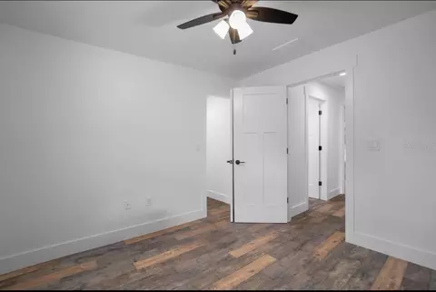 Entry Way - 967 Cr 753s, Webster, FL 33597 photo 4 of 5