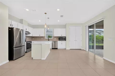 Kitchen - 9426 Lamine Way, Parrish, FL 34219 photo 1 of 5