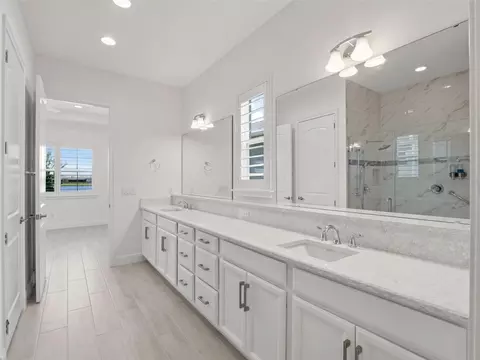 Bath - 2680 Redblush Ter, Saint Cloud, FL 34772 photo 6 of 8