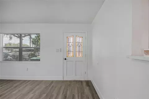 Entry Way - 922 Bates Ave, Eustis, FL 32726 photo 3 of 3