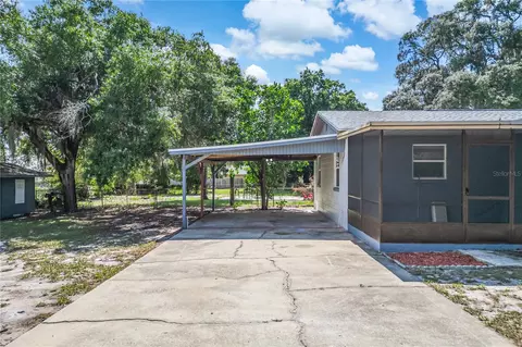 Exterior - 922 Bates Ave, Eustis, FL 32726 photo 8 of 9