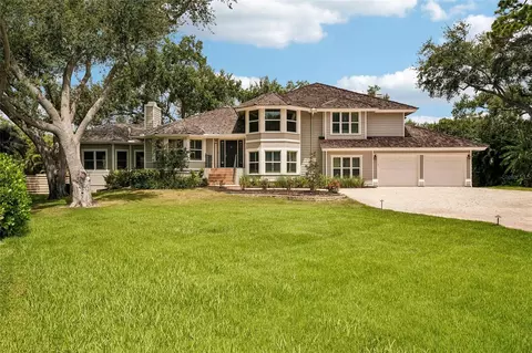 1675 Landings Ln, Sarasota, FL 34231