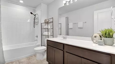 Bath - 3941 Southern Vista Loop, Saint Cloud, FL 34772 photo 4 of 4