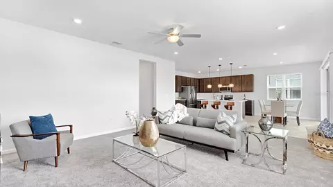Living - 3941 Southern Vista Loop, Saint Cloud, FL 34772 photo 3 of 5