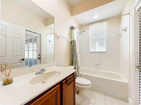 Bath - 656 Postrio Way, Ocoee, FL 34761 photo 6 of 10