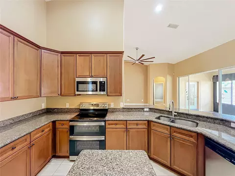 Kitchen - 656 Postrio Way, Ocoee, FL 34761 photo 3 of 7
