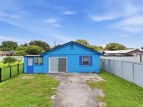 Exterior - 211 Lakeshore Blvd, Saint Cloud, FL 34769 photo 11 of 16