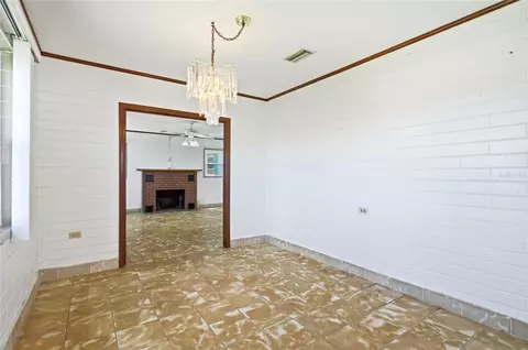 Living - 211 Lakeshore Blvd, Saint Cloud, FL 34769 photo 1 of 6