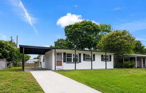 2204 Shelby Dr, Melbourne, FL 32935