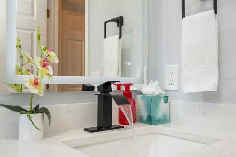 Bath - 10301 Oakview Pointe Ter, Gotha, FL 34734 photo 3 of 10