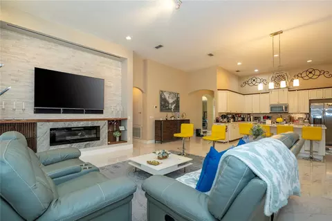 Living - 10301 Oakview Pointe Ter, Gotha, FL 34734 photo 5 of 6