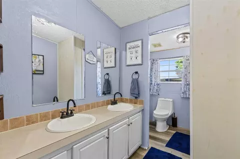 Bath - 35729 Huff Rd, Eustis, FL 32736 photo 3 of 3