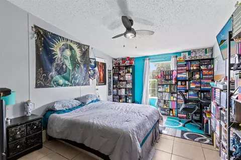Bedroom - 35729 Huff Rd, Eustis, FL 32736 photo 4 of 5