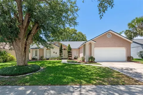 521 Lakeshore Cir, Lake Mary, FL 32746