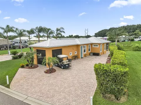 3261 Fish Hawk Dr, Polk City, FL 33868