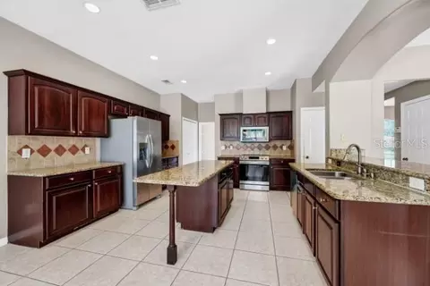 Kitchen - 1889 Pomegranate Ct, Ocoee, FL 34761 photo 4 of 4
