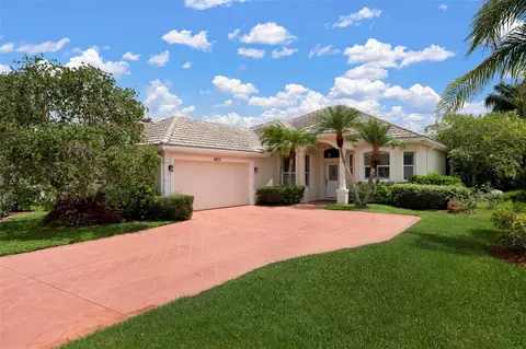 6852 Sagebrush Cir, Sarasota, FL 34243