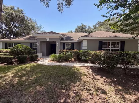 306 Garden Oak Ct, Apopka, FL 32703