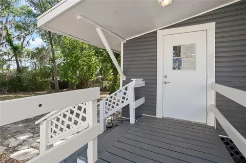 Exterior - 821 E Lemon Ave, Eustis, FL 32726 photo 4 of 8