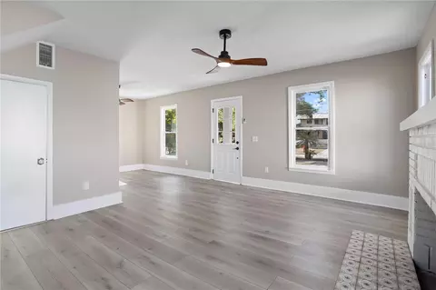 Living - 821 E Lemon Ave, Eustis, FL 32726 photo 2 of 6