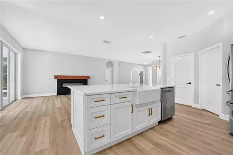 Kitchen - 572 Oceanside Blvd, Indialantic, FL 32903 photo 5 of 8