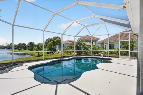 Exterior - 572 Oceanside Blvd, Indialantic, FL 32903 photo 4 of 8