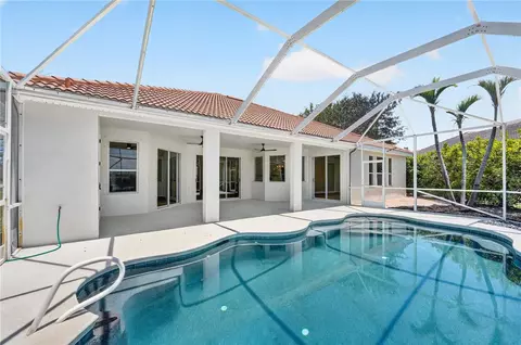 Exterior - 572 Oceanside Blvd, Indialantic, FL 32903 photo 6 of 8