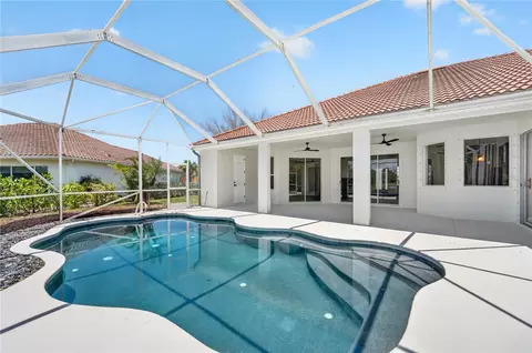 Exterior - 572 Oceanside Blvd, Indialantic, FL 32903 photo 3 of 8