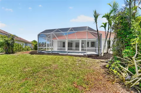 Exterior - 572 Oceanside Blvd, Indialantic, FL 32903 photo 8 of 8