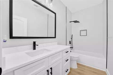 Bath - 572 Oceanside Blvd, Indialantic, FL 32903 photo 4 of 5
