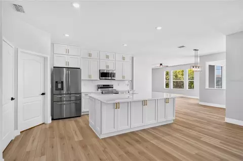Kitchen - 572 Oceanside Blvd, Indialantic, FL 32903 photo 2 of 8